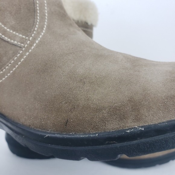 Clarks Bendables Women's Boots Beige Suede Faux Fur Ankle Booties Size 11 M - Picture 7 of 16